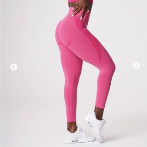 NVGTN contour seamless leggings fuschia medium